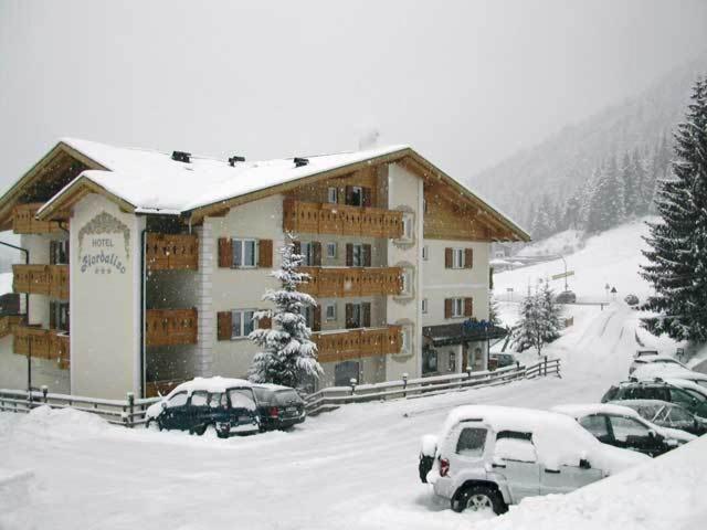 Albergo Fiordaliso Canazei Exterior photo