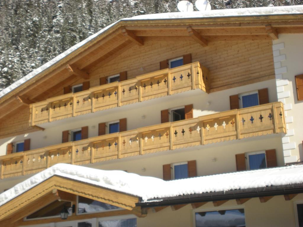 Albergo Fiordaliso Canazei Exterior photo